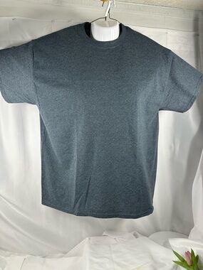 1312 NWOT SZ  XL  Gildan heavy cotton, short sleeve T-shirt, Heather blue gray